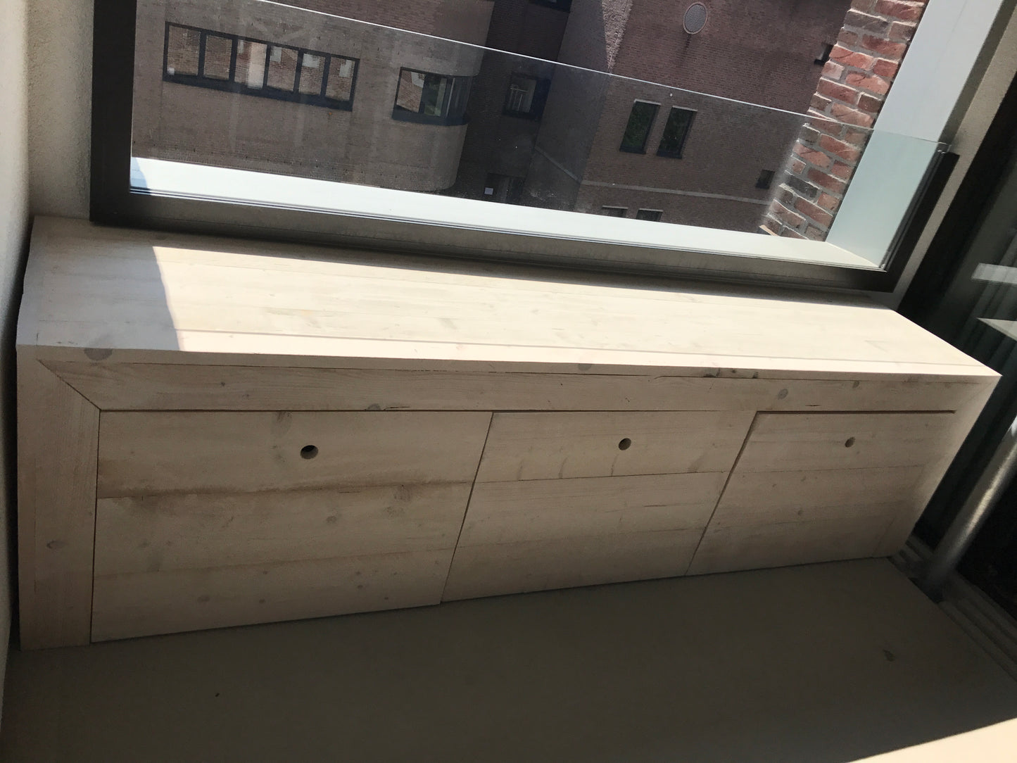 Steigerhouten bank met lades Marleen