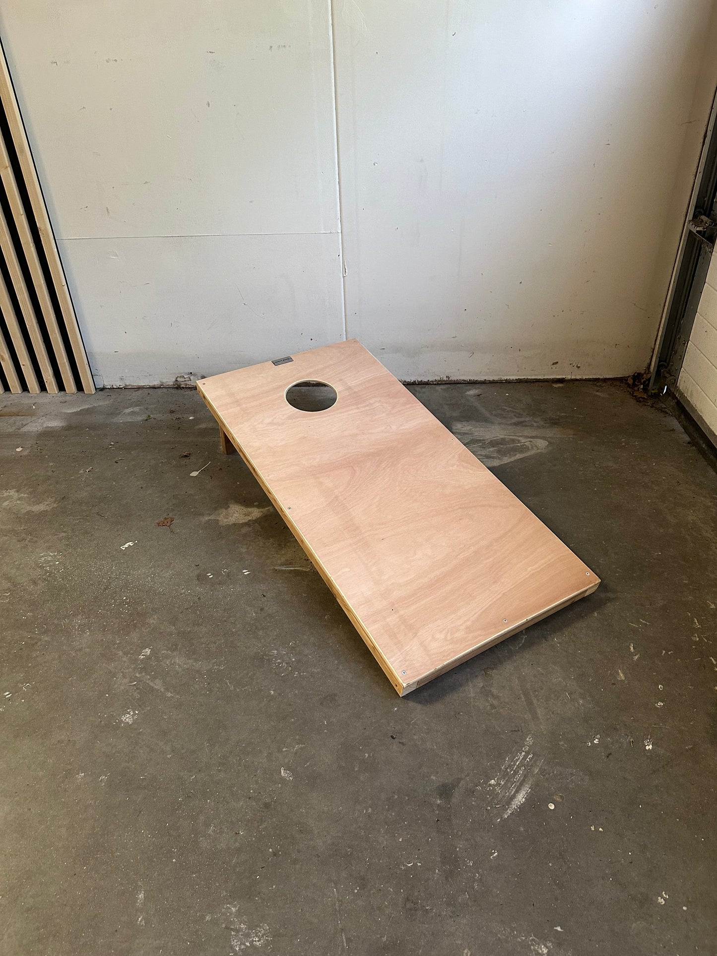 Cornhole game
