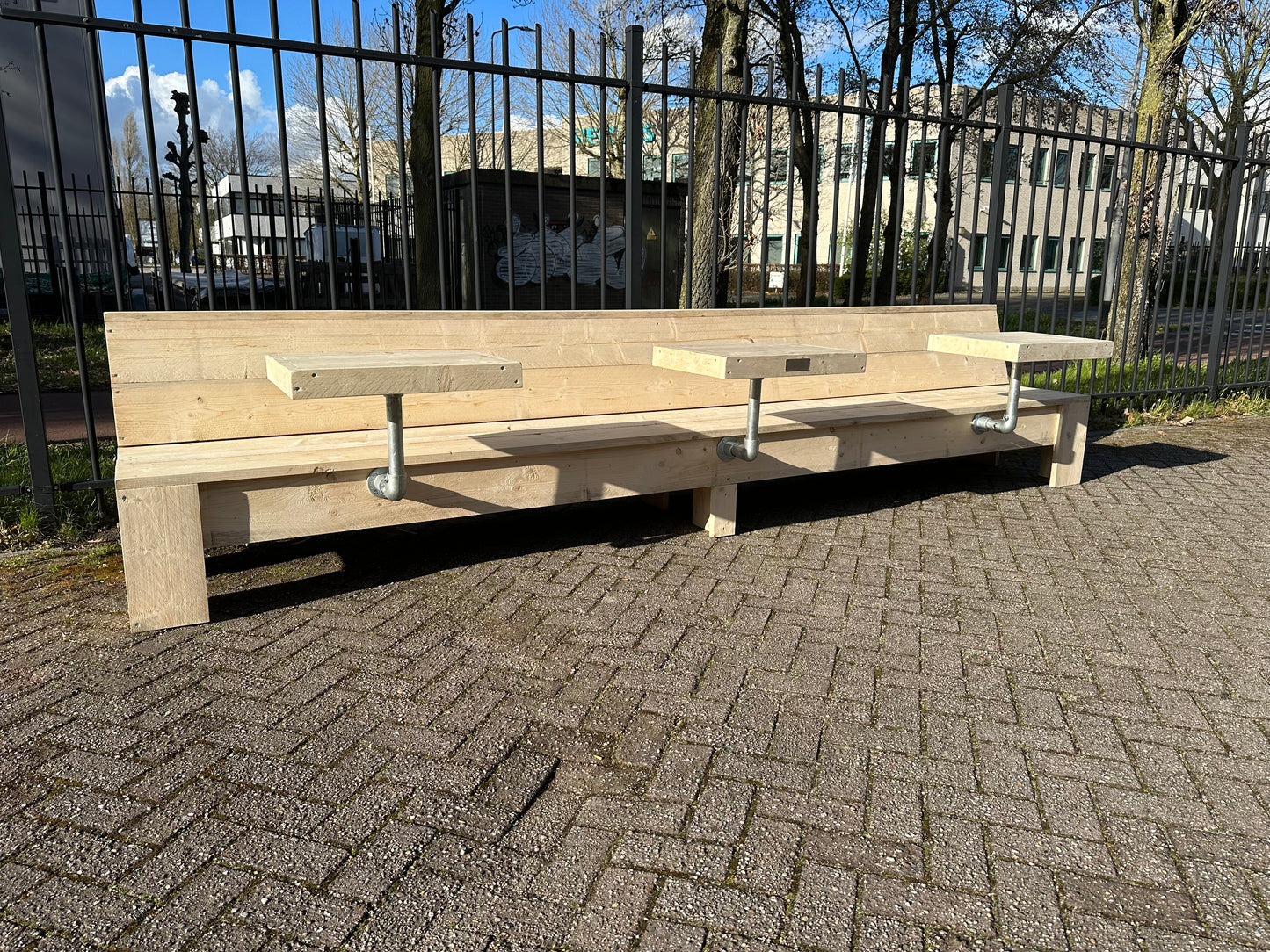 Steigerhouten bank Dennis
