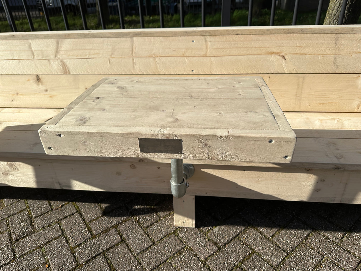 Steigerhouten bank Dennis