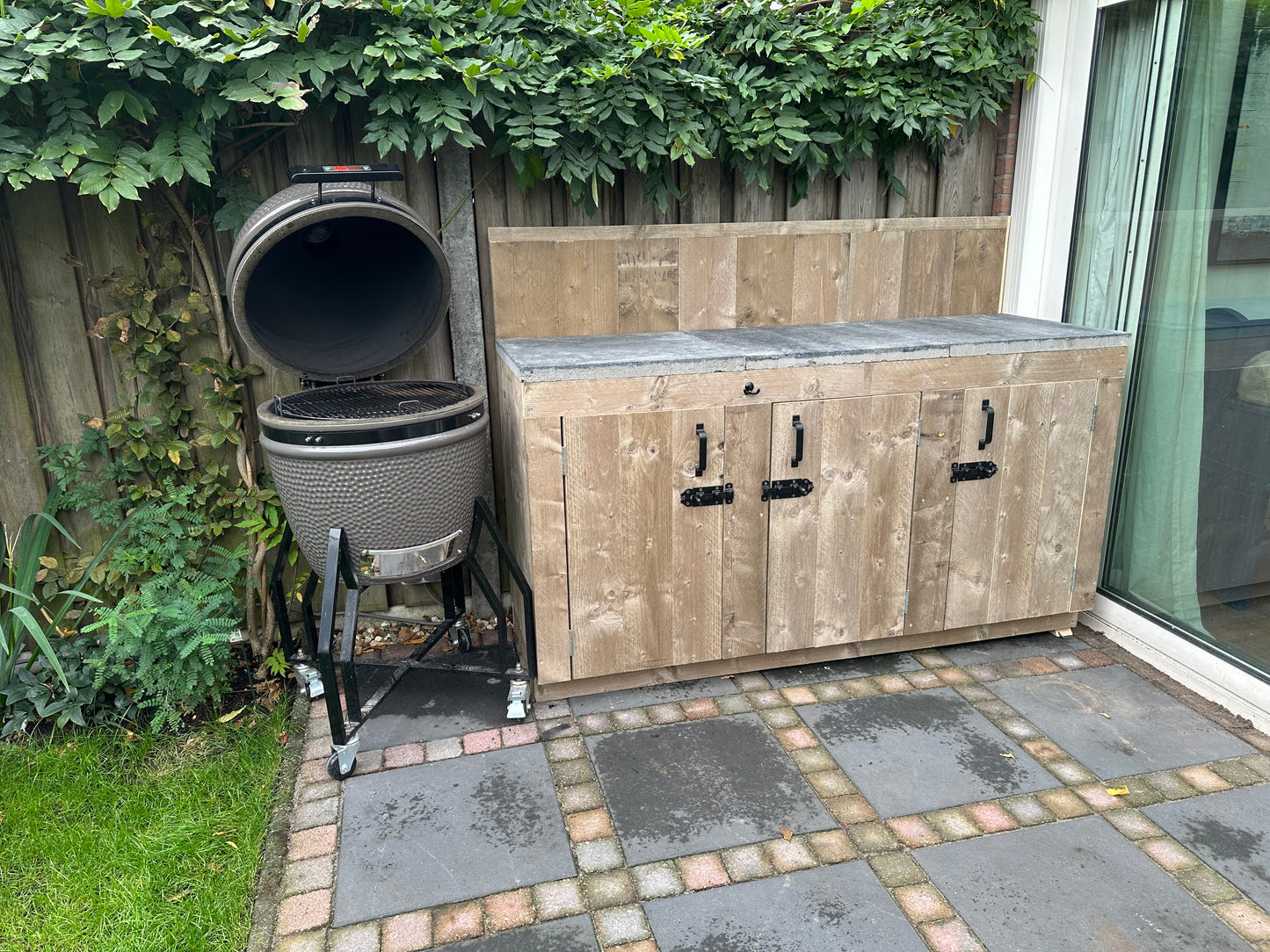 Buiten keuken Koen